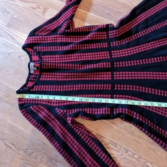 Danny & Nicole LP Red & Black Half Sleeve Sweater Dress w/ Flare Skirt‎ - Picture 11 of 12